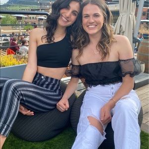 Meet your Posher, Caroline